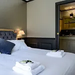 Hotel Villa-lamartine 3*