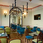מלון Villa-lamartine 3*