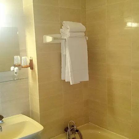 Villa-lamartine Hotel