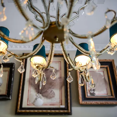 Villa-lamartine Hotel