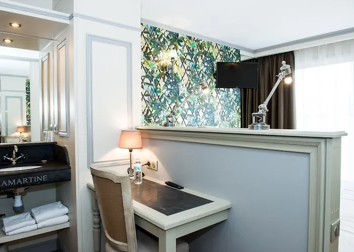 Villa-lamartine Hotel