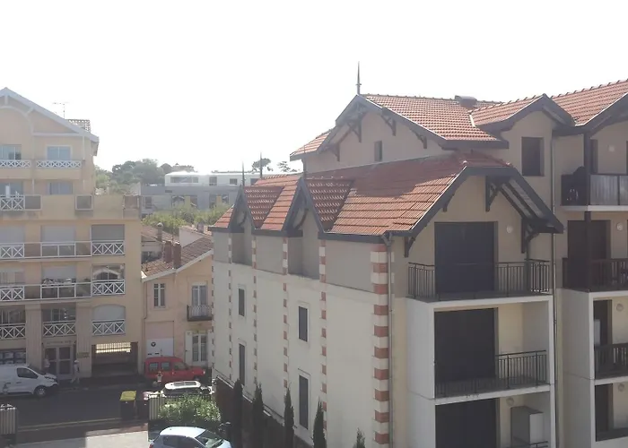 Hotel Villa-lamartine 3*