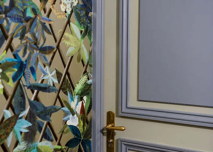 Hotel Villa-lamartine 3*